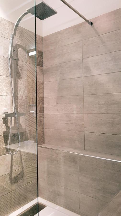 Spacieux Appartement Au Centre Du Mans Le Mans Ngoại thất bức ảnh